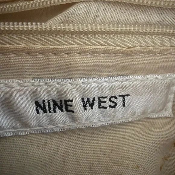 Red Women's Nine West shoulder bag - Picture 3 of 3